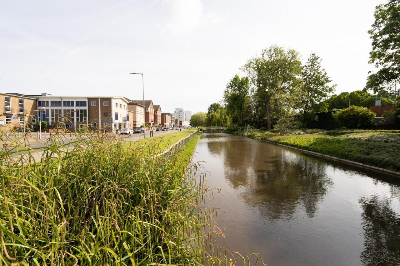 Hemel Apartments- Riverside Retreat Hemel Hempstead Exterior photo